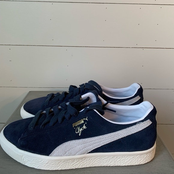 Puma Clyde OG 39196201 Mens Blue Suede Lace Up Lifestyle Sneakers Shoes Size: 9 - Picture 3 of 8